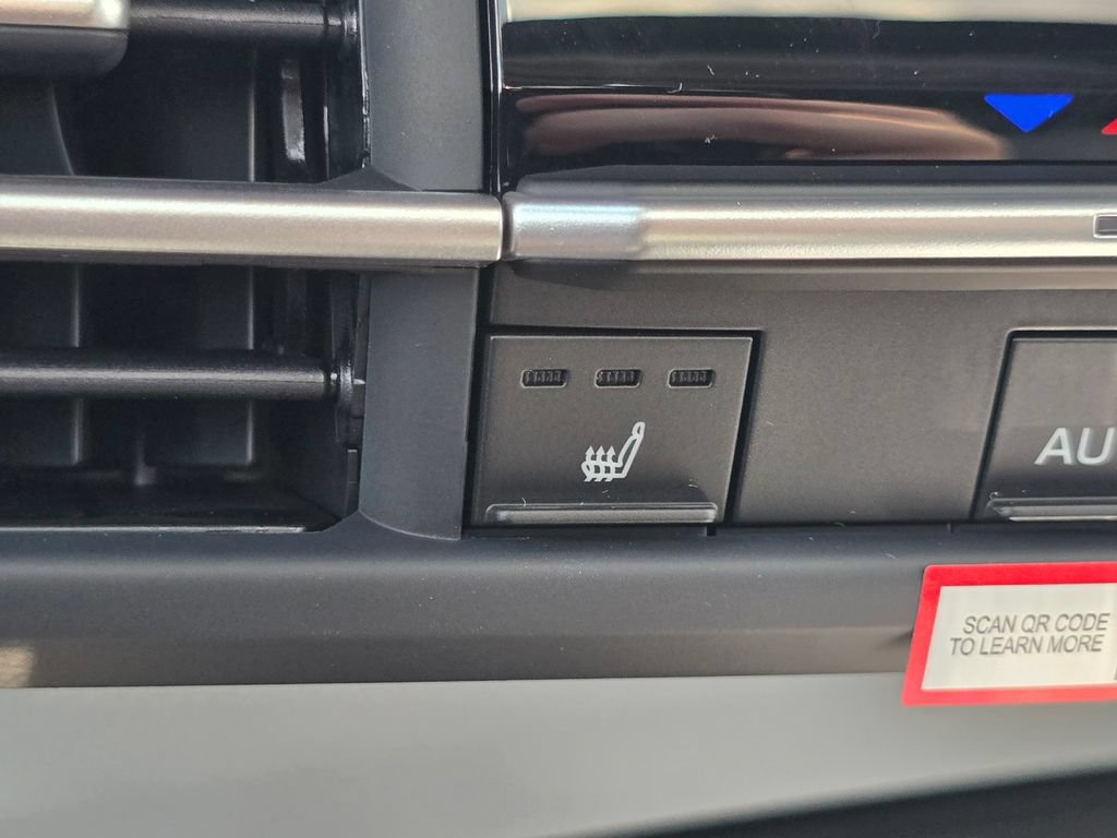 New 2026 Toyota Sienna XLE FWD image 8