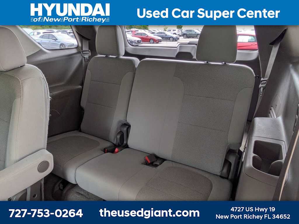 Used 2019 Chevrolet Traverse LT FWD image 15