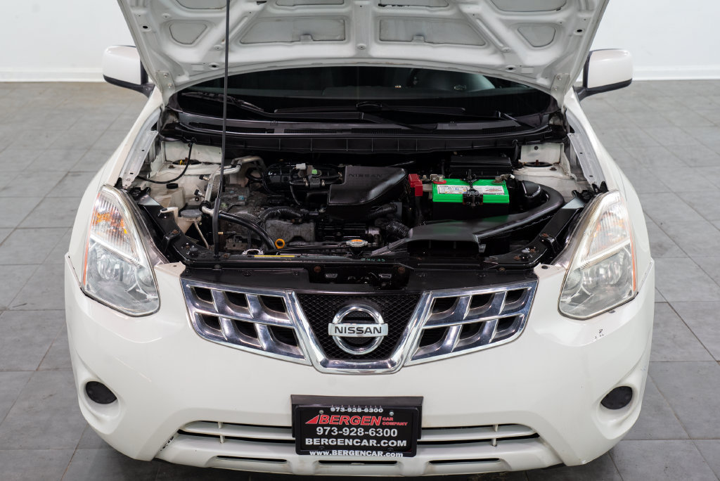 Used 2012 Nissan Rogue SV AWD/4WD image 3