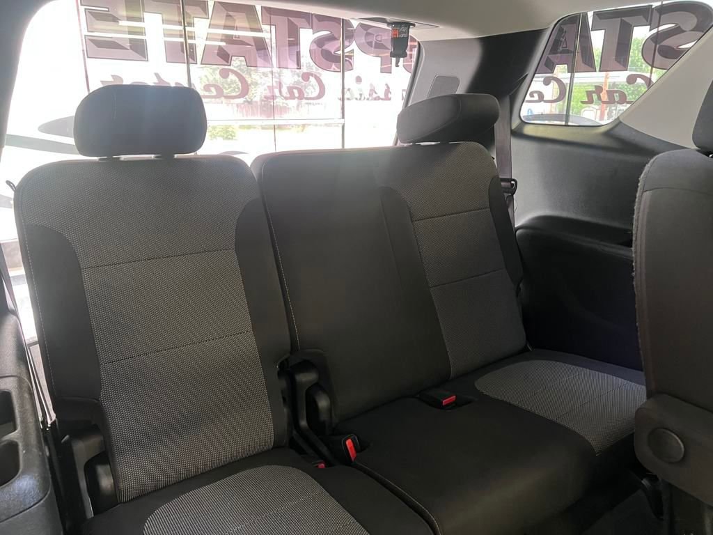 Used 2020 Chevrolet Traverse LT w/ Driver Confidence II Package image 42