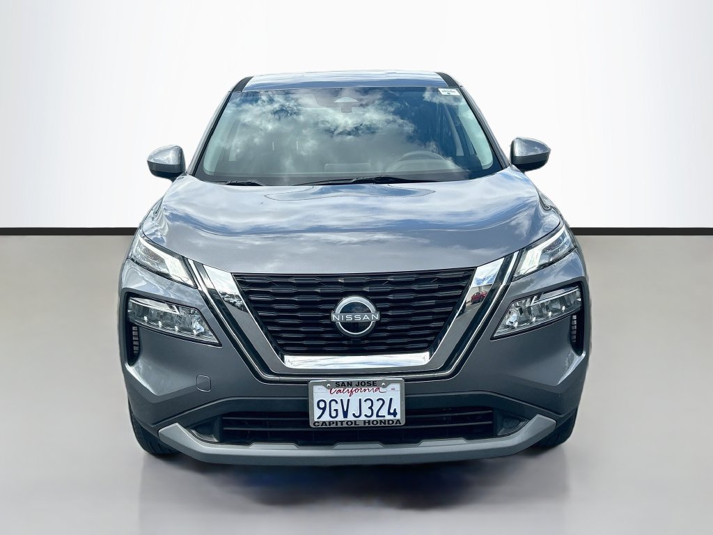 Used 2023 Nissan Rogue SV FWD image 2