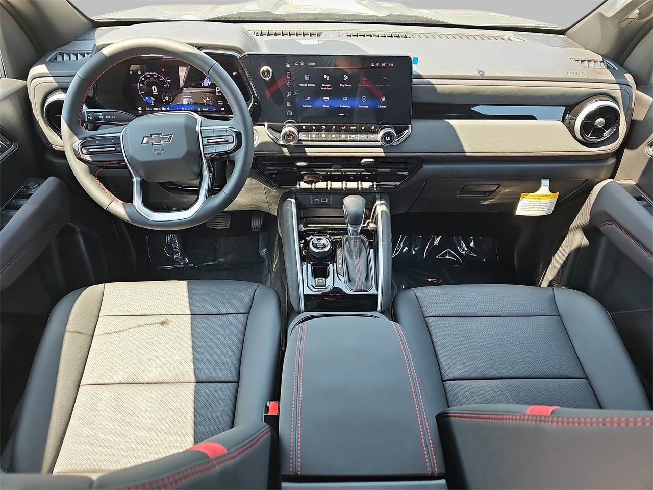 New 2025 Chevrolet Colorado Z71 w/ Midnight Edition image 9