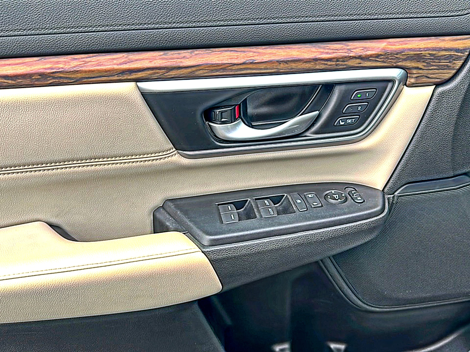 Used 2020 Honda CR-V EX-L image 16