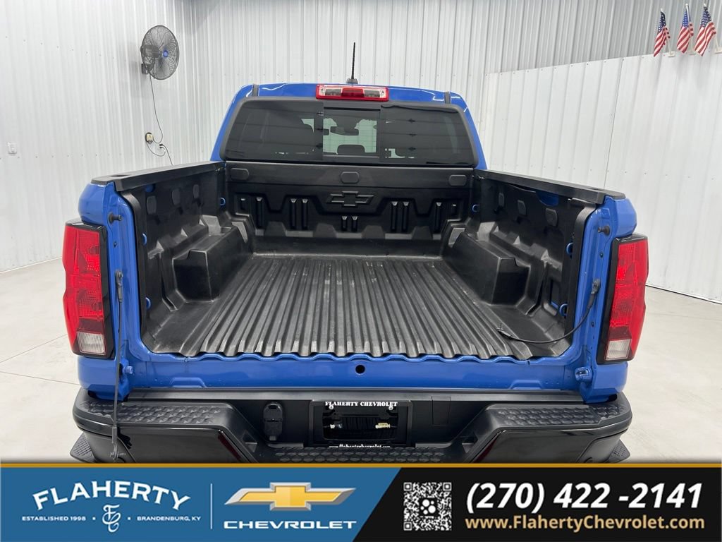 Used 2025 Chevrolet Colorado Trail Boss AWD/4WD image 4
