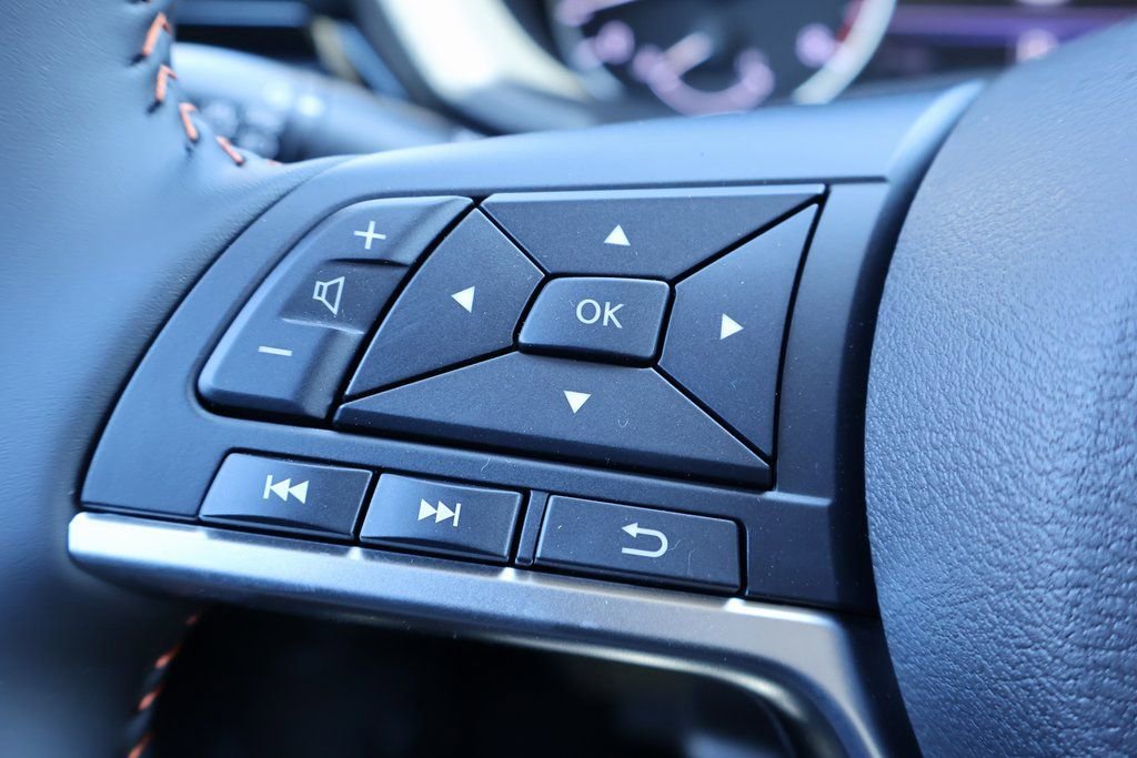 New 2025 Nissan Sentra SR image 10