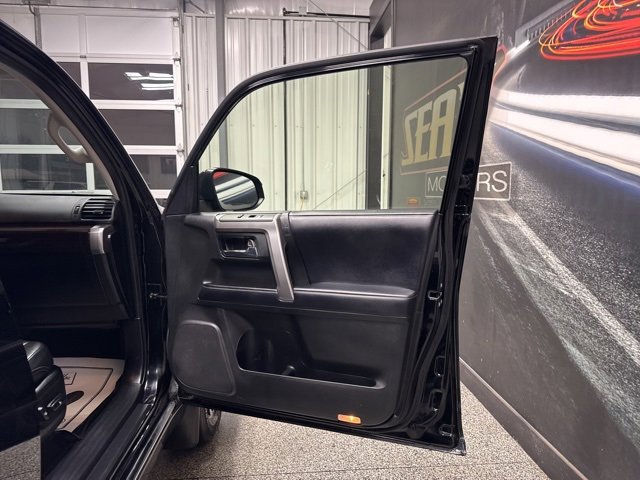 Used 2019 Toyota 4Runner Limited image 28