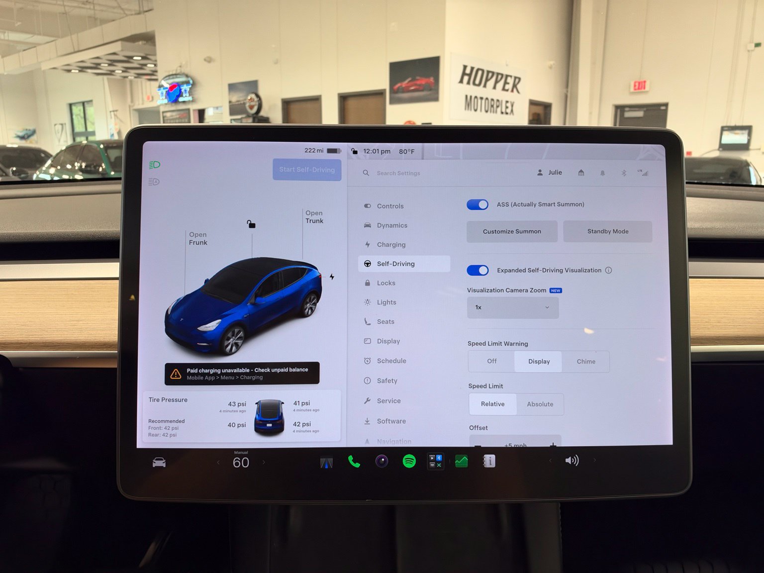 Used 2022 Tesla Model Y Long Range AWD/4WD image 24