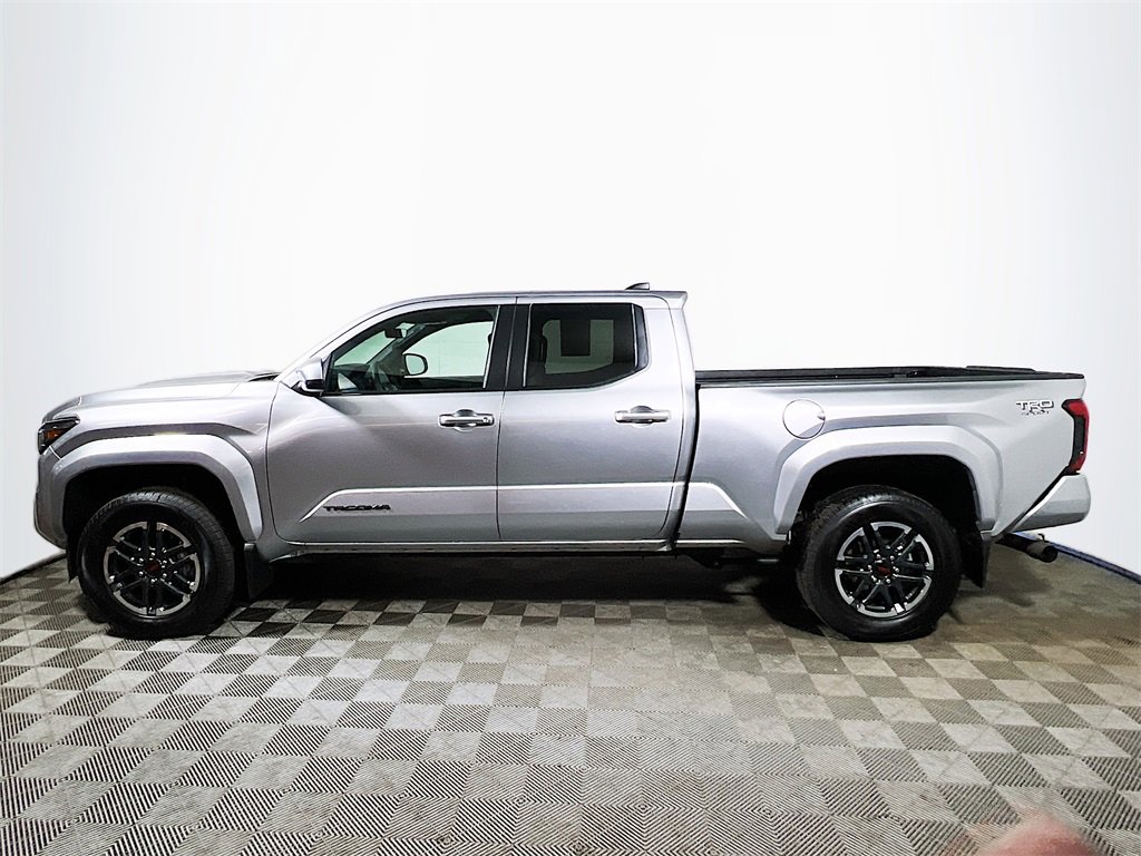 Certified 2025 Toyota Tacoma TRD Sport image 5