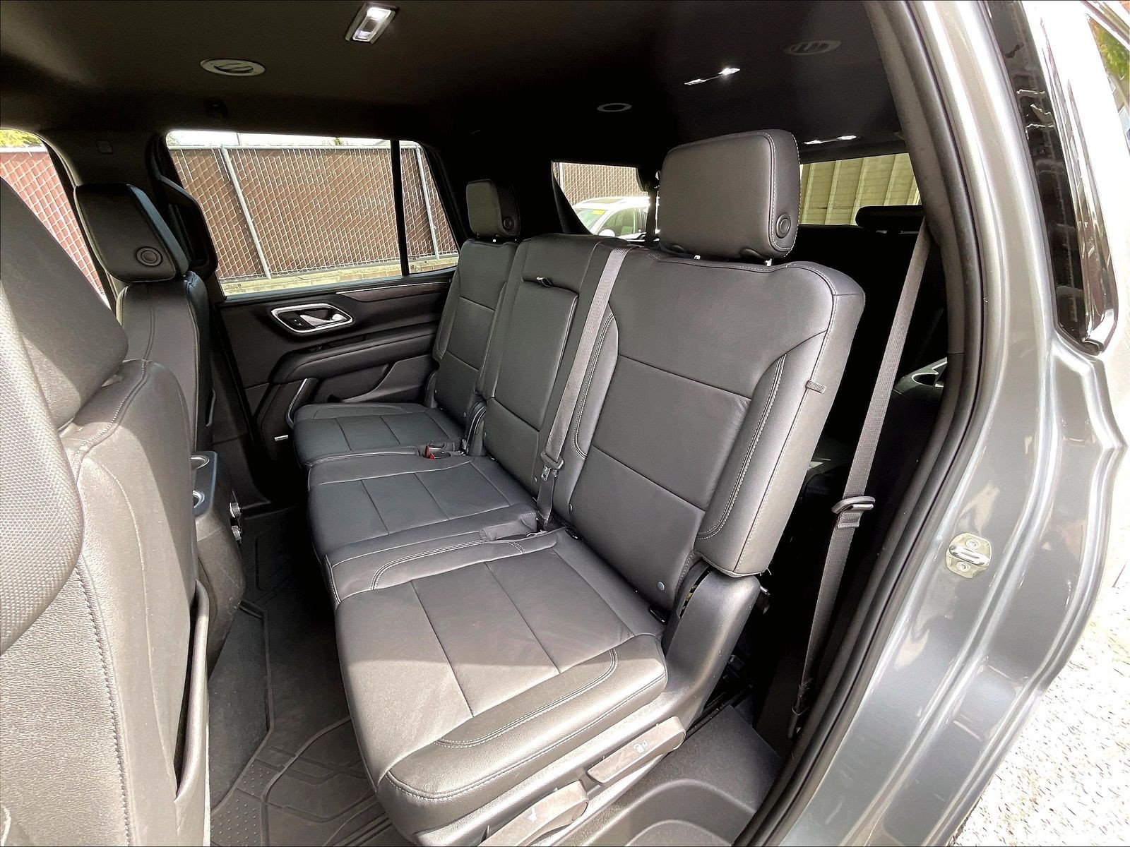 Used 2023 Chevrolet Tahoe Z71 w/ Z71 Off-Road Package AWD/4WD image 24