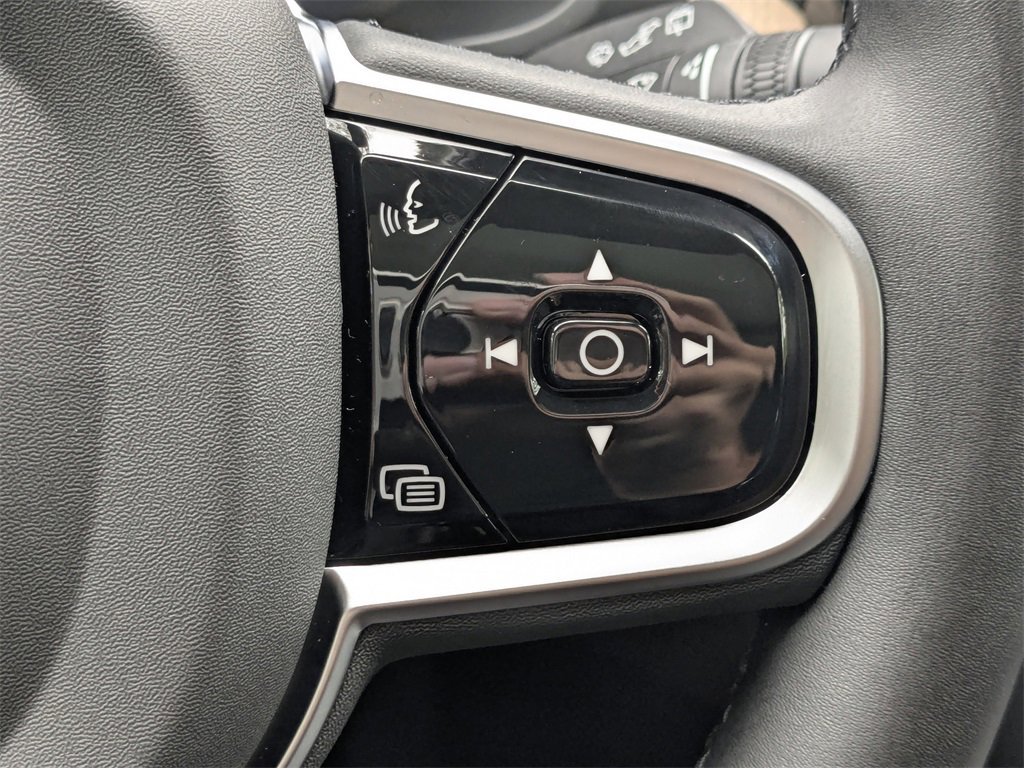 New 2026 Volvo XC60 B5 Core image 27