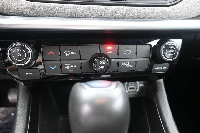 Used 2024 Jeep Compass Latitude AWD/4WD image 22