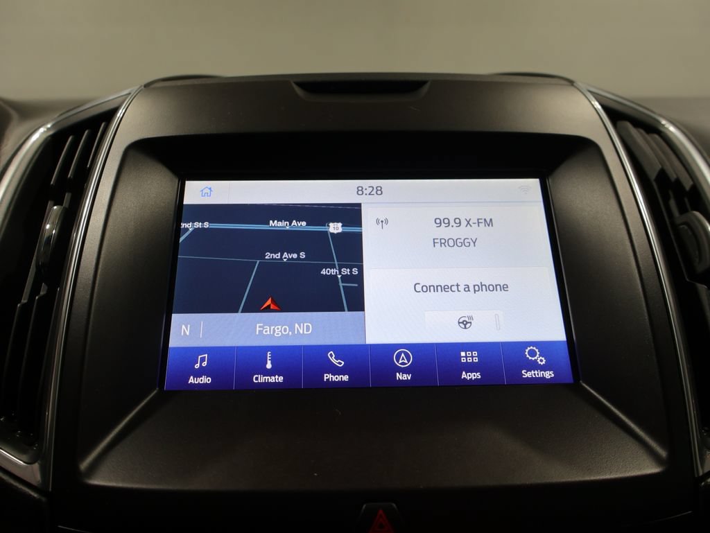 Used 2020 Ford Edge Titanium w/ Class II Trailer Tow Package AWD/4WD image 27
