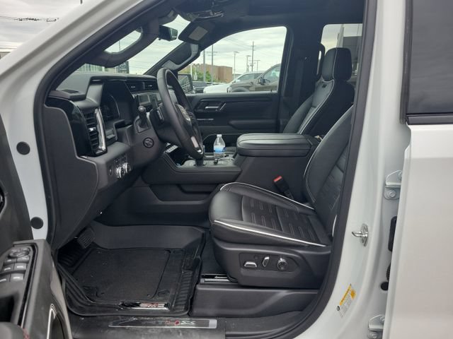 Used 2025 GMC Sierra 1500 AT4X AWD/4WD image 16