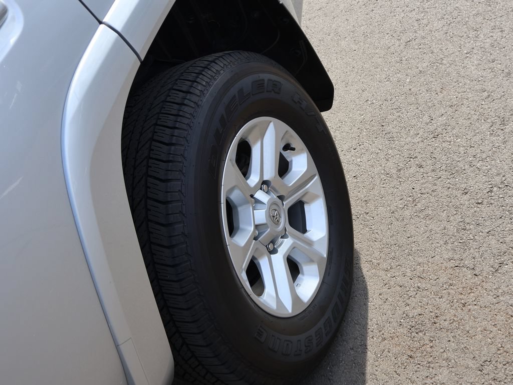 Used 2024 Toyota 4Runner SR5 Premium AWD/4WD image 34
