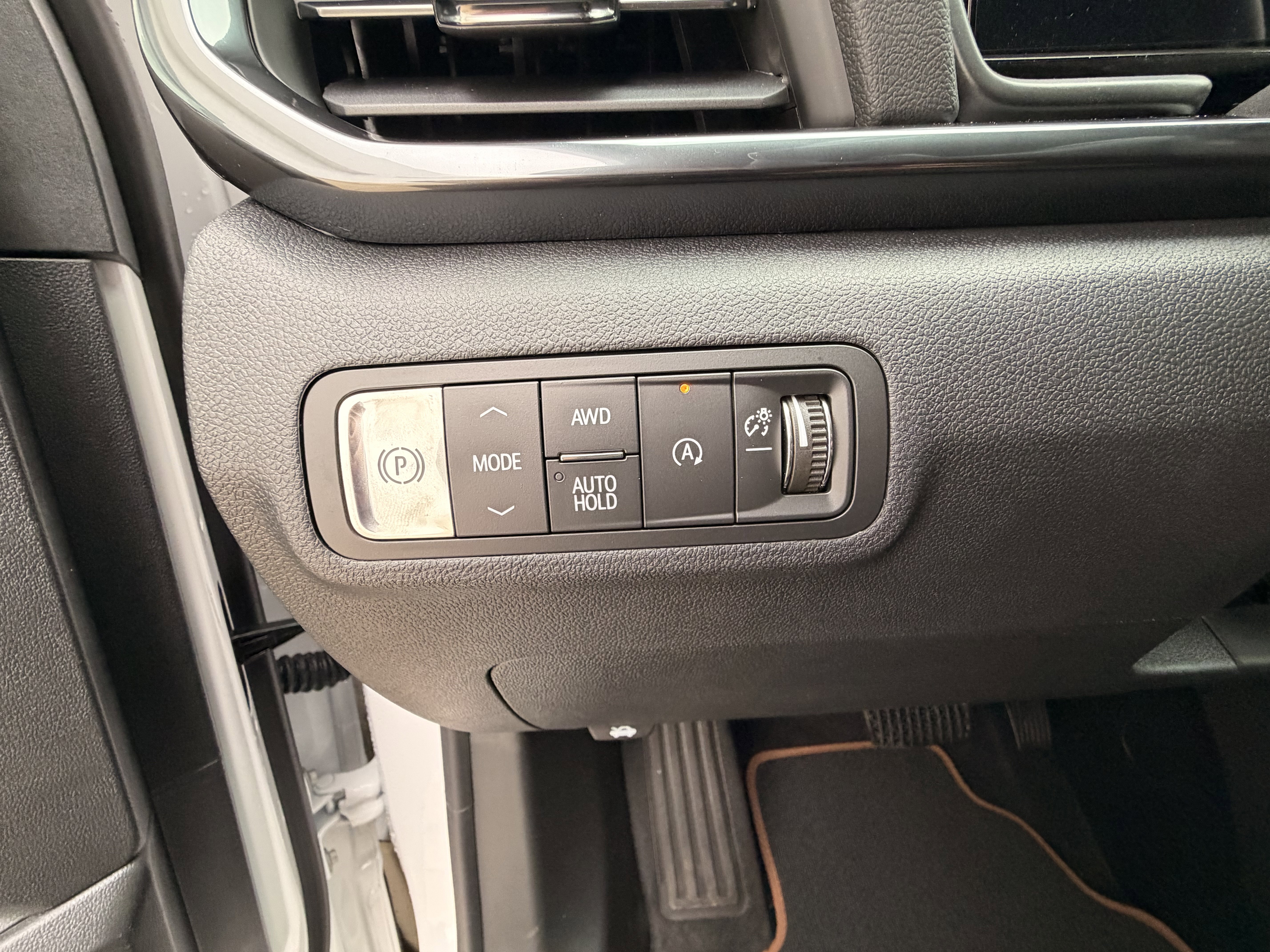 New 2026 GMC Terrain AT4 w/ Convenience Package III image 26