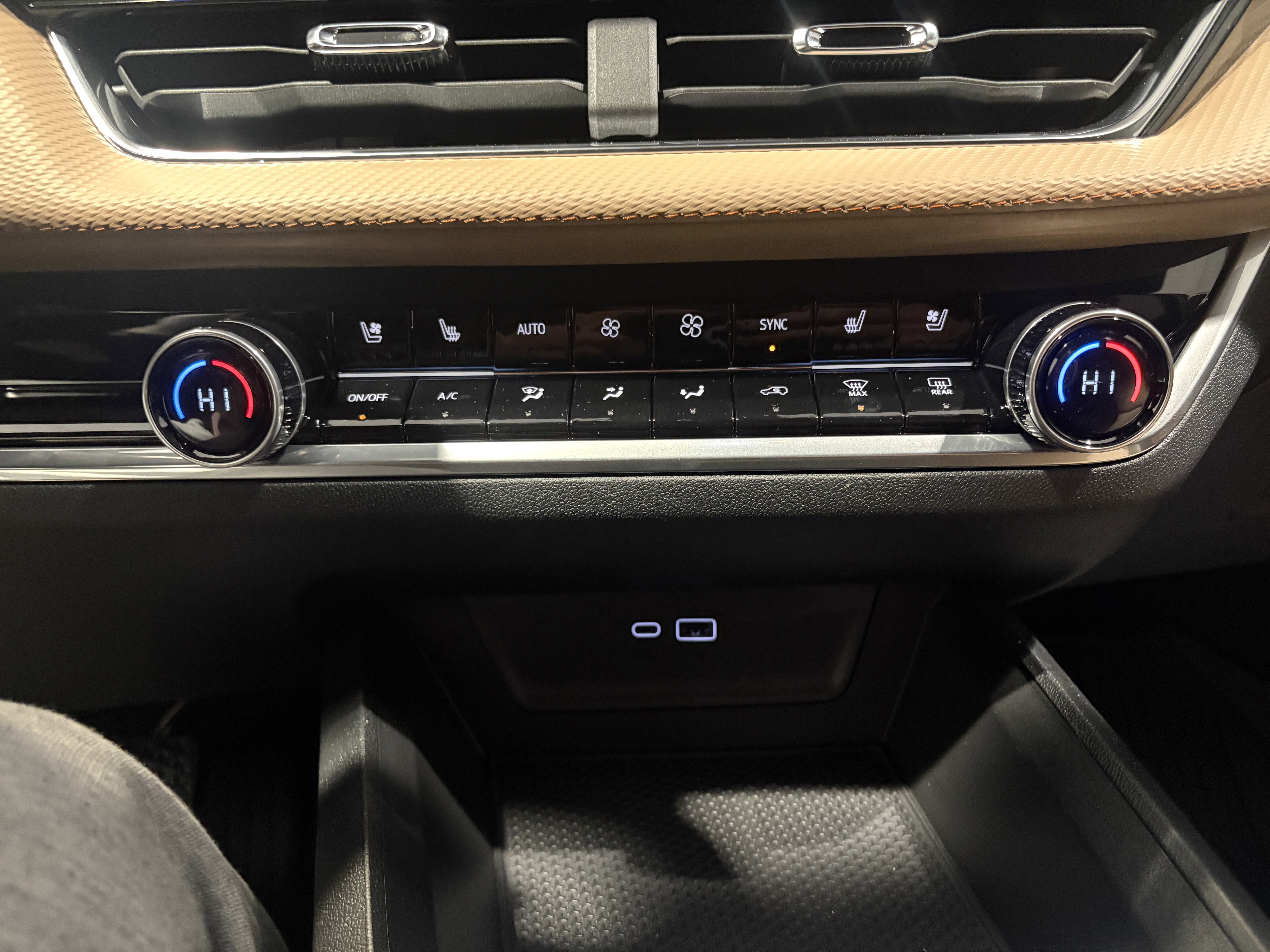 New 2026 Chevrolet Equinox ACTIV w/ Convenience Package III image 15