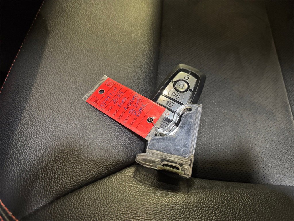 Used 2024 Ford Explorer ST-Line w/ Class IV Trailer Tow Package image 32