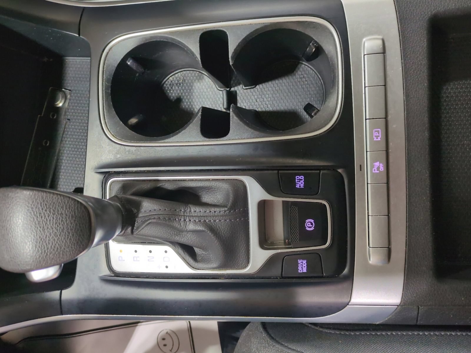 Certified 2024 Kia Carnival LX FWD image 22