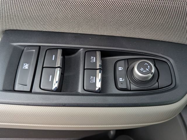 Certified 2025 Subaru Forester Premium AWD/4WD image 12