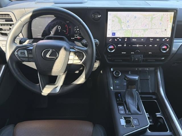 Used 2024 Lexus GX 550 w/ Accessory Package (Z1) AWD/4WD image 25