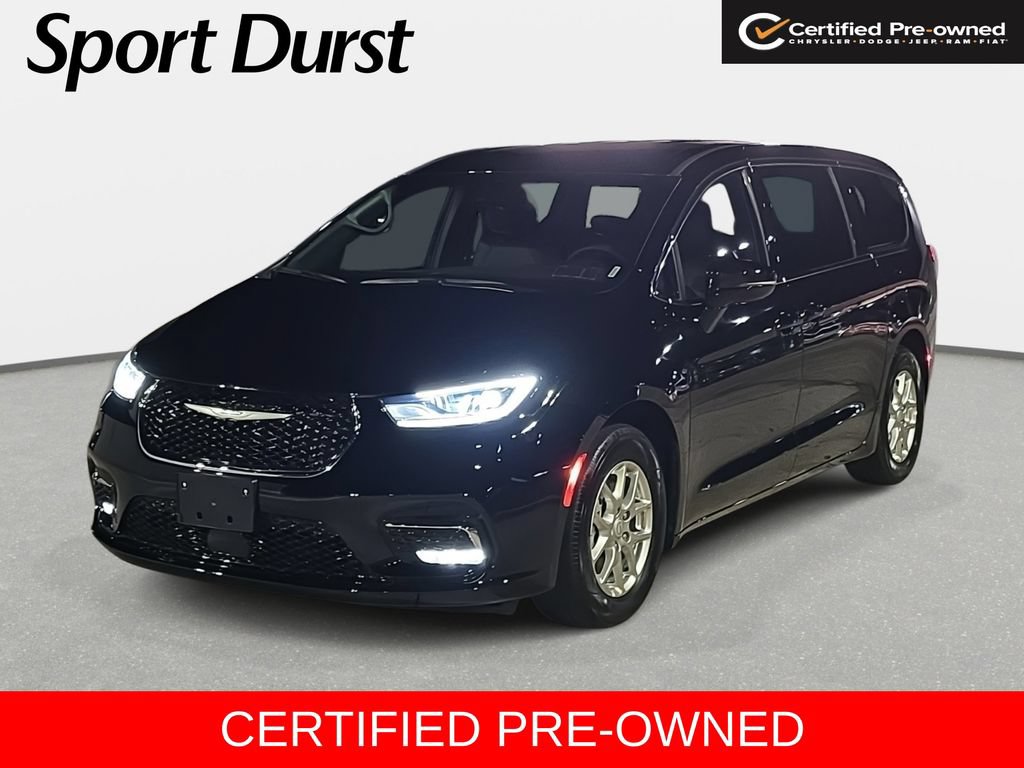 Used 2025 Chrysler Pacifica Select