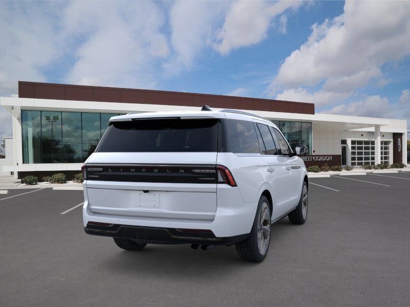 New 2026 Lincoln Navigator Black Label AWD/4WD image 8