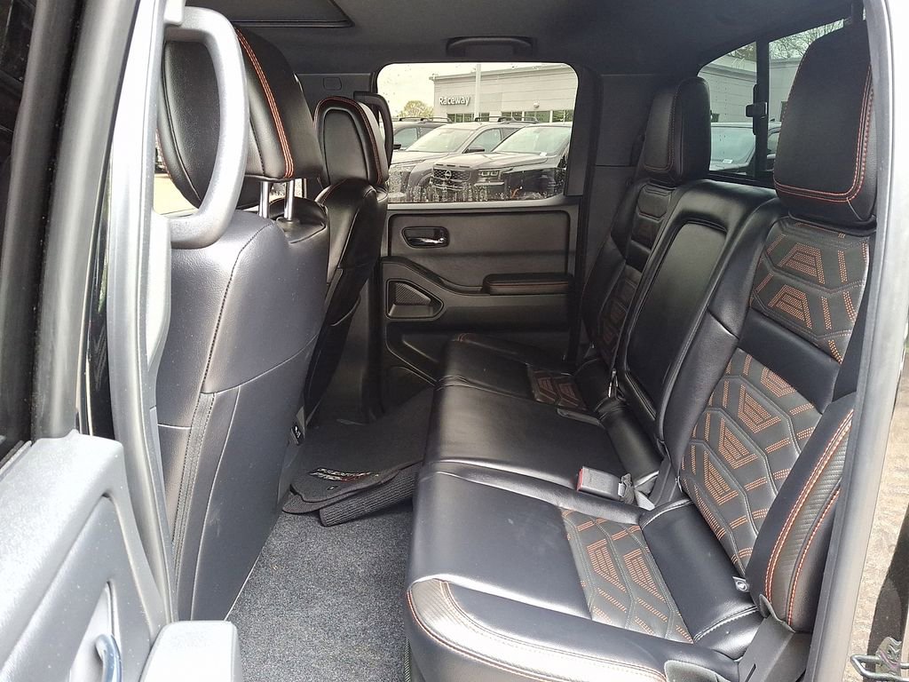 Certified 2025 Nissan Frontier PRO-4X w/ Pro Premium Package AWD/4WD image 12