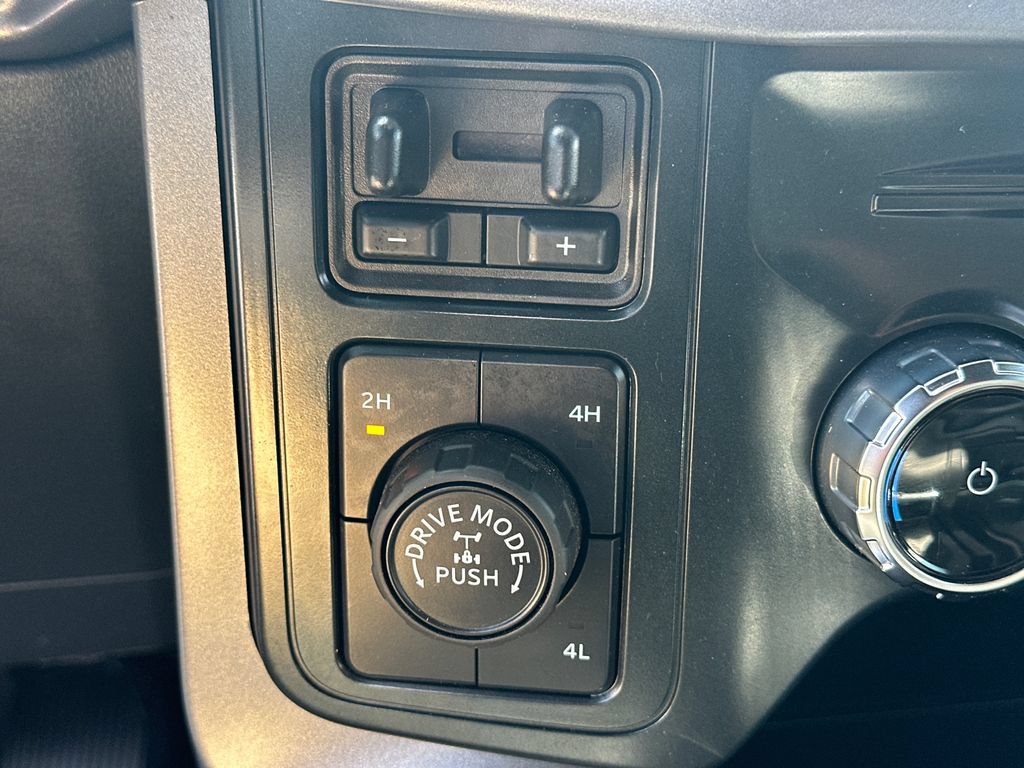 Certified 2025 Ford F150 XLT w/ Equipment Group 302A MID AWD/4WD image 30