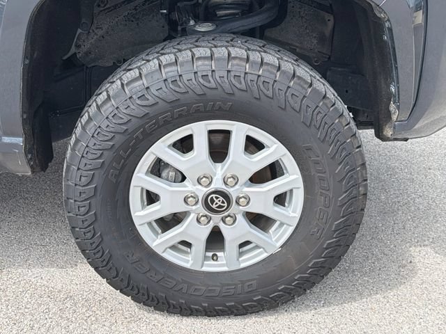 Used 2024 Toyota Tacoma SR w/ SR Upgrade Package AWD/4WD image 37