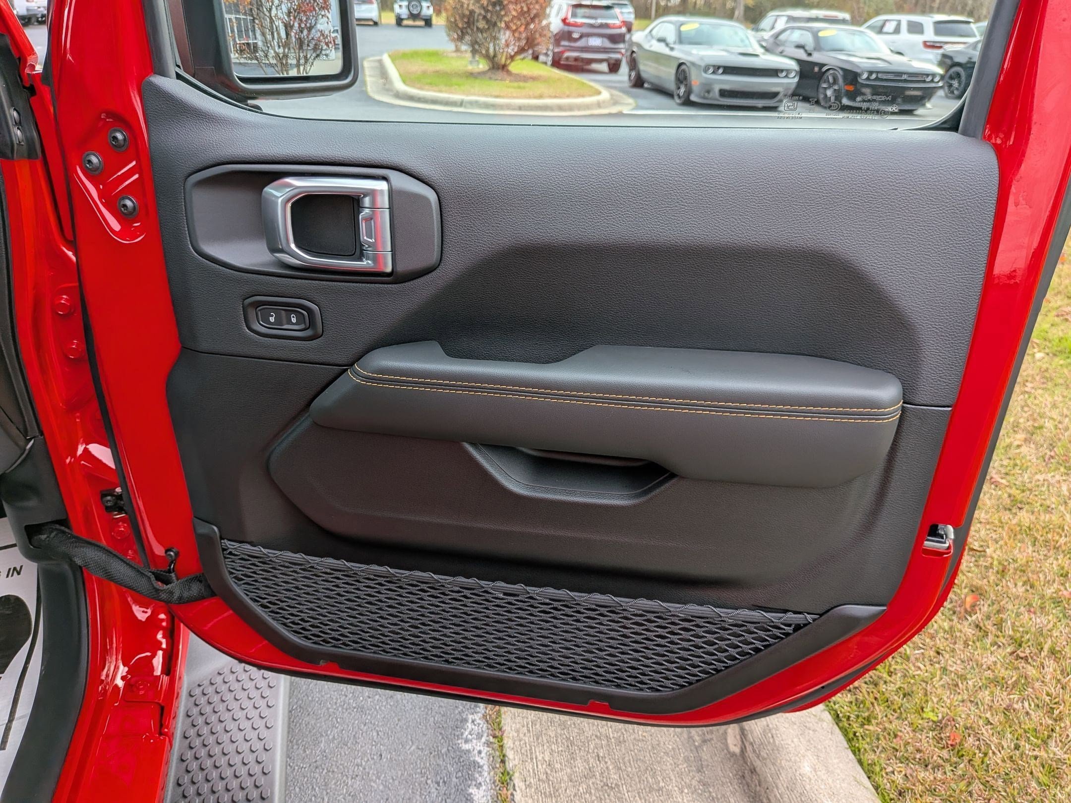 New 2026 Jeep Wrangler Sahara AWD/4WD image 34