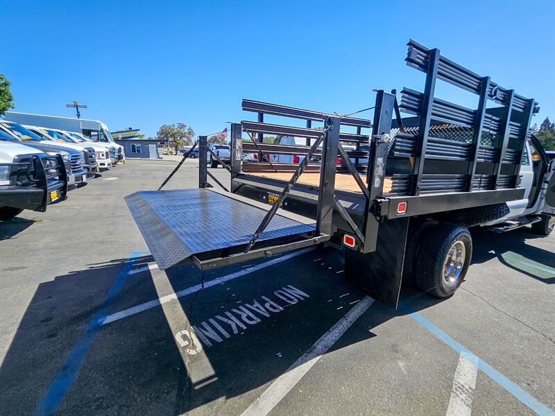 Used 2009 Ford F350 4x4 Crew Cab DRW Super Duty image 9
