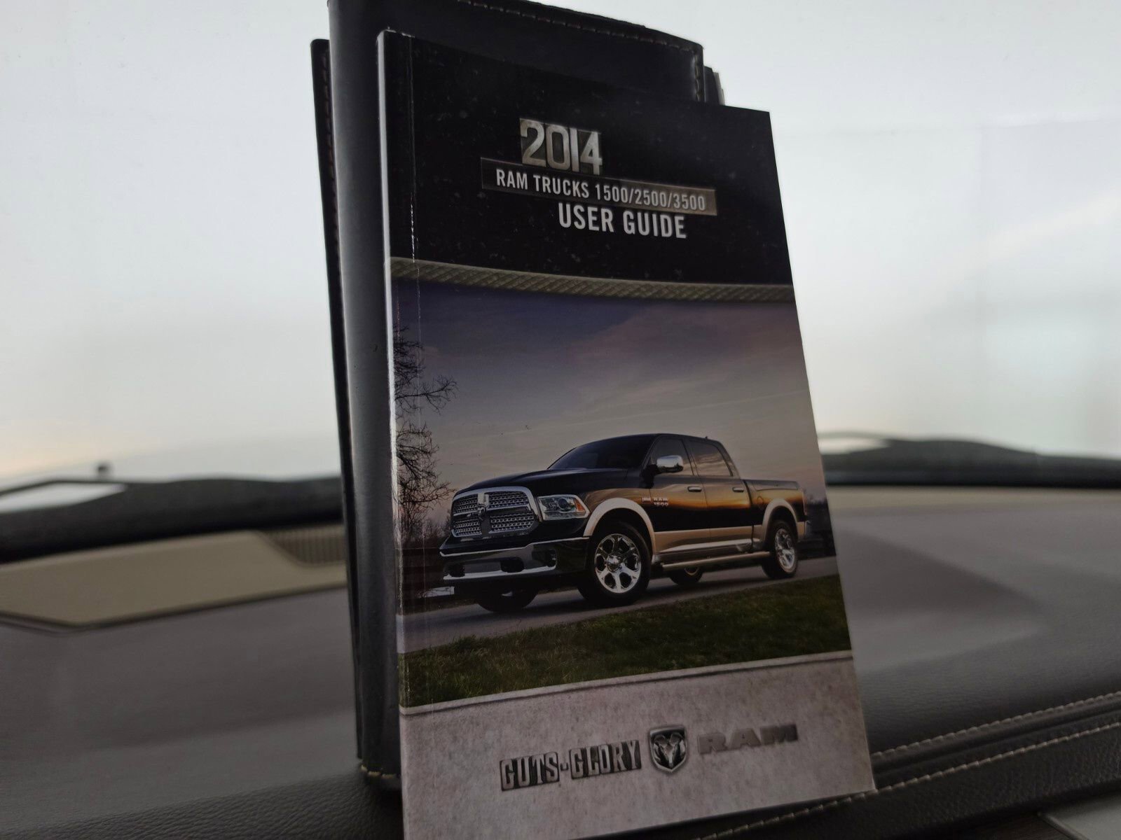 Used 2014 RAM 3500 Laramie AWD/4WD image 34