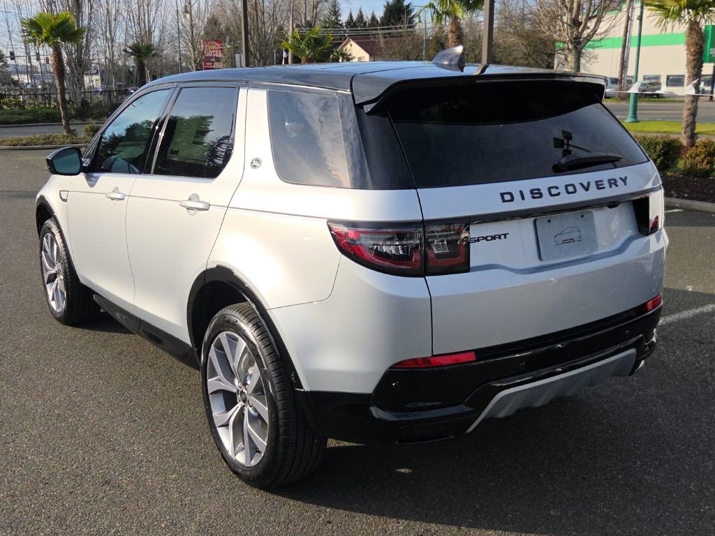 New 2026 Land Rover Discovery Sport Landmark image 3