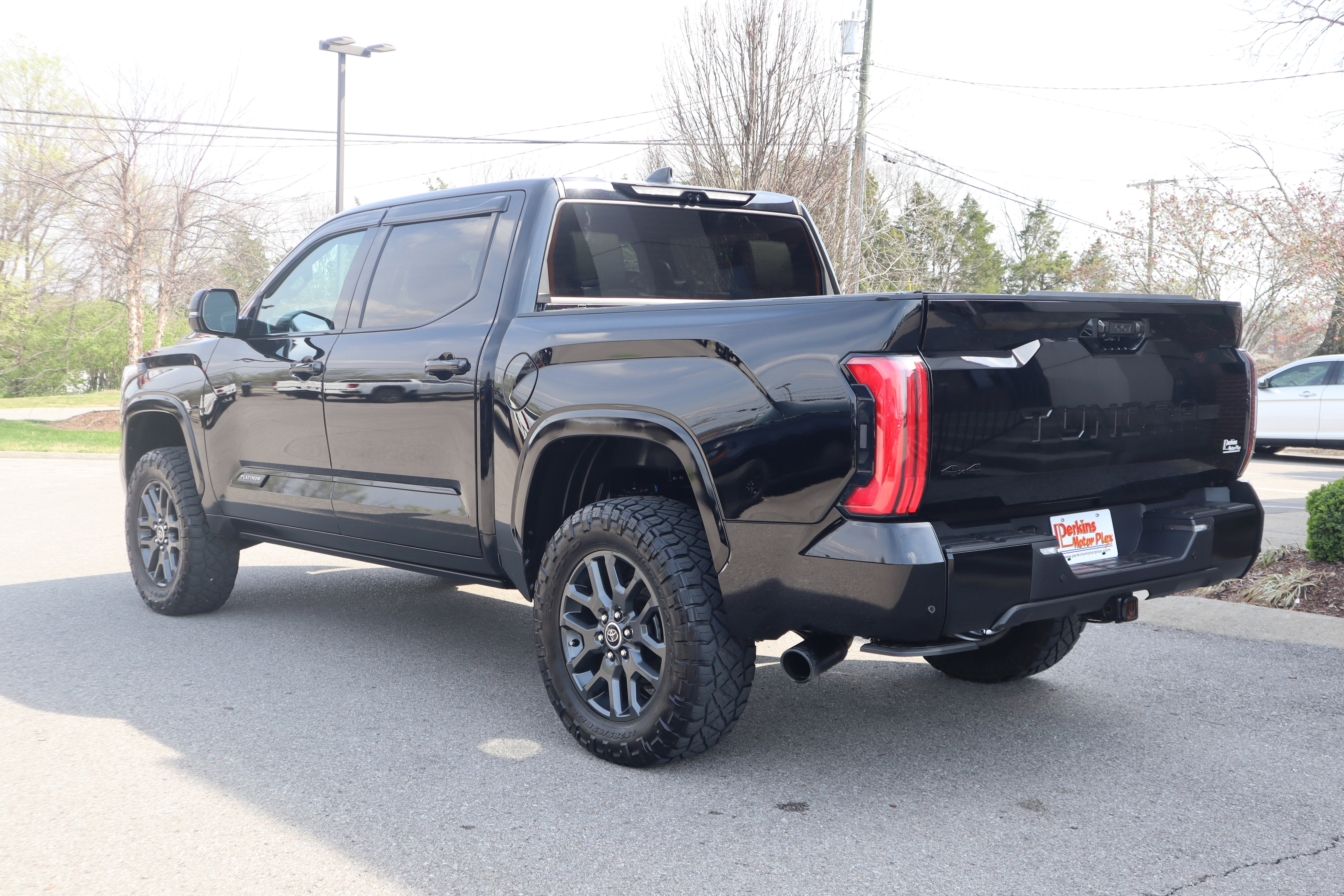 Used 2023 Toyota Tundra Platinum w/ Advanced Package image 10