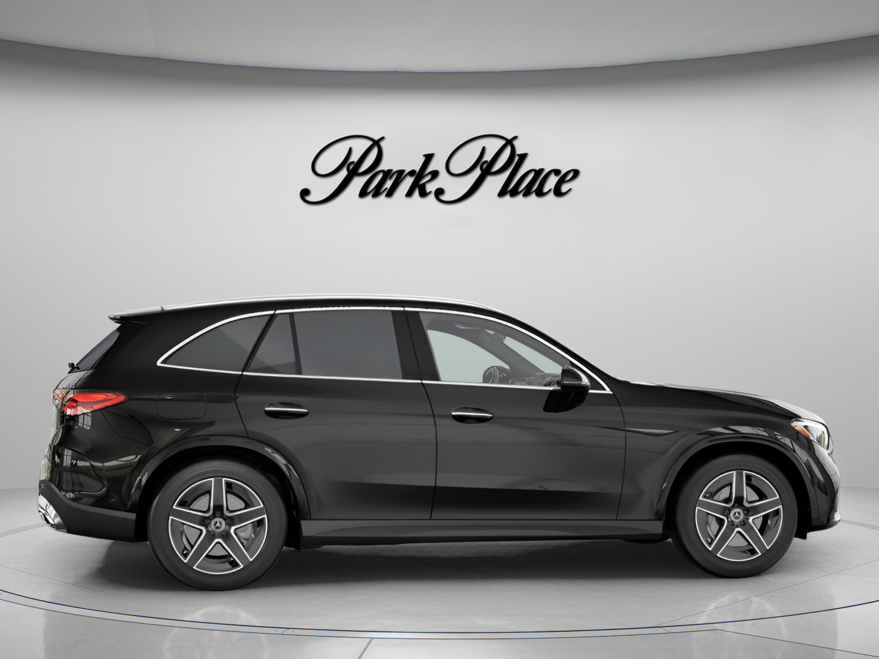 Certified 2025 Mercedes-Benz GLC 300 image 26