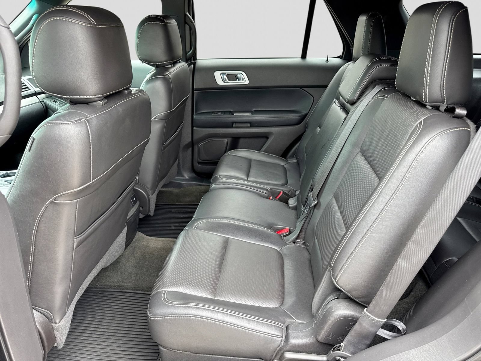 Used 2015 Ford Explorer Sport w/ Equipment Group 401A AWD/4WD image 23