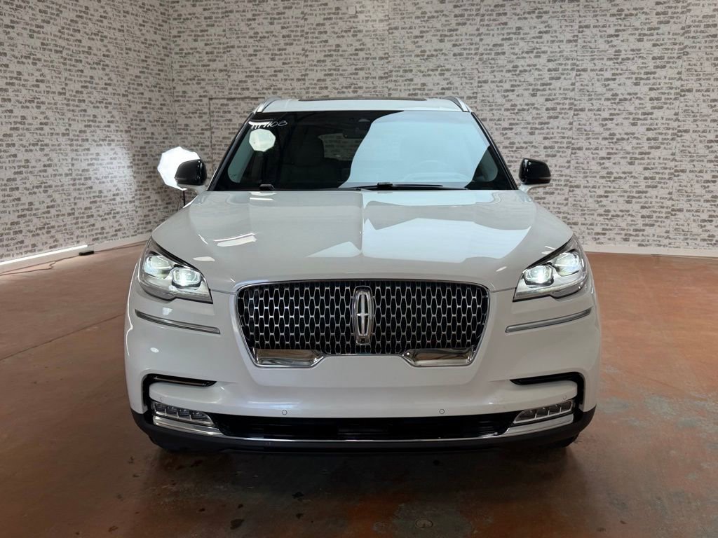 Used 2021 Lincoln Aviator Reserve w/ Equipment Group 201A image 2