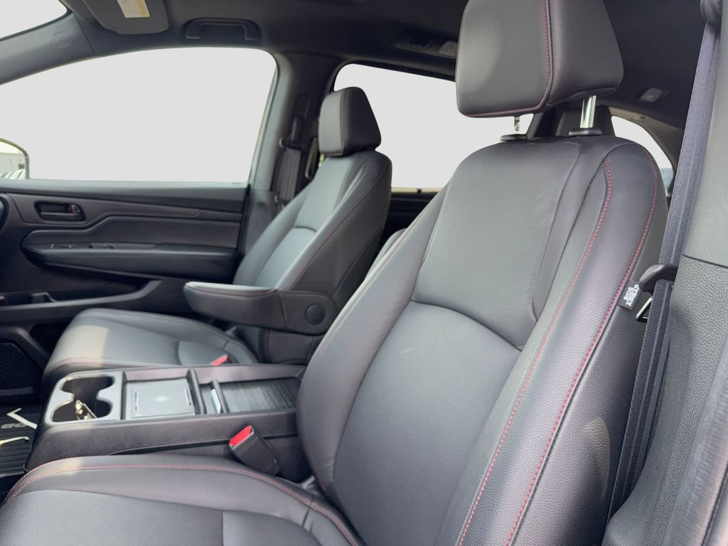 Used 2025 Honda Odyssey Sport-L image 8