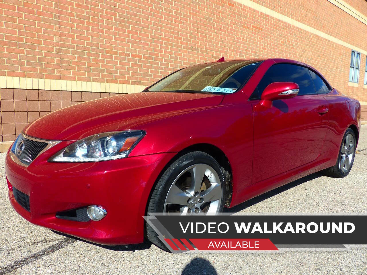 Used 2011 Lexus IS 250C w/ Luxury Pkg RWD image 1