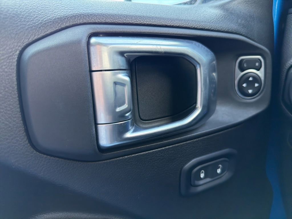 Certified 2023 Jeep Wrangler Unlimited w/ Cold Weather Group image 7