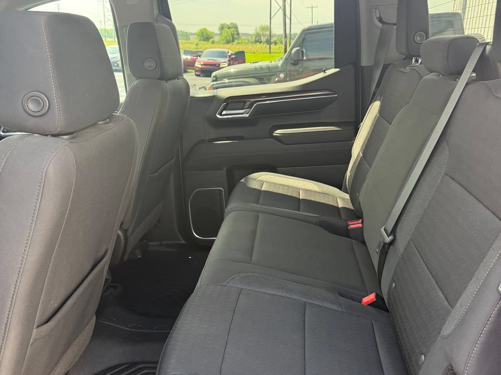 Used 2023 Chevrolet Silverado 1500 RST AWD/4WD image 32