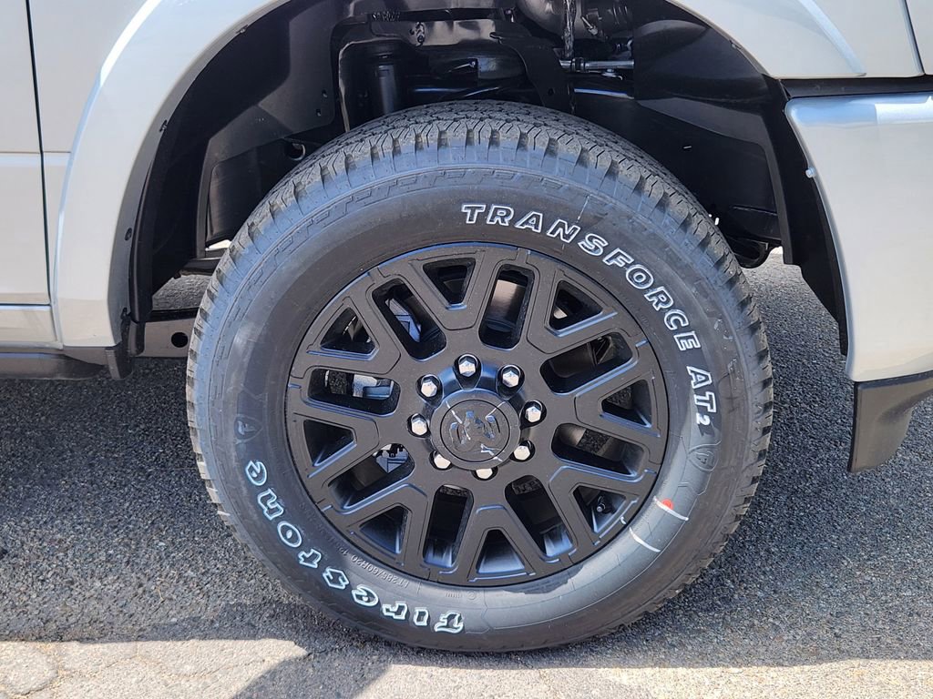 New 2026 RAM 2500 Limited AWD/4WD image 15