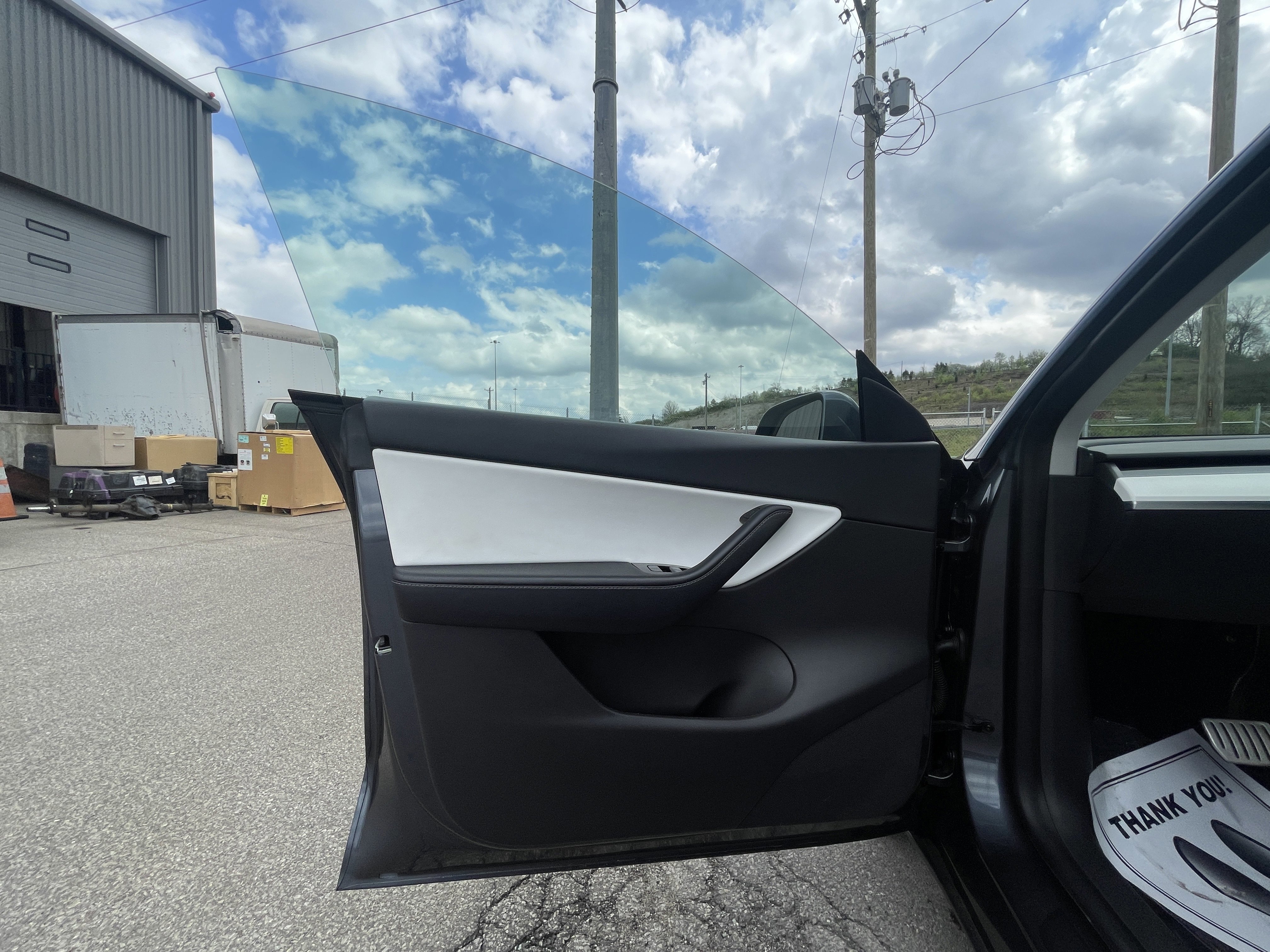 Used 2020 Tesla Model Y Performance image 9