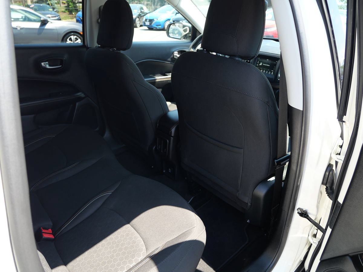 Used 2020 Jeep Compass Sport w/ Tech Group AWD/4WD image 29