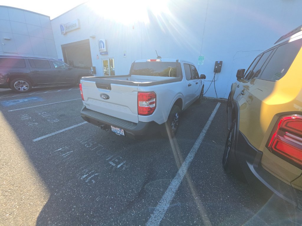 Used 2026 Ford Maverick XLT FWD image 3