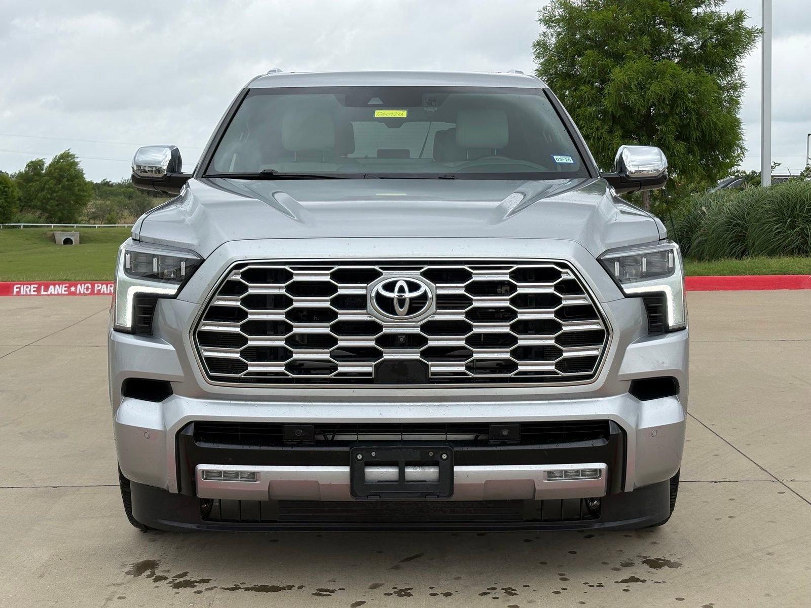 Used 2023 Toyota Sequoia Capstone AWD/4WD video 2