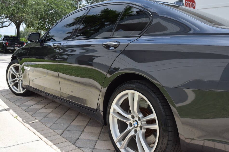 Used 2015 BMW 750i RWD image 24