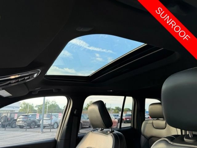 Used 2023 Jeep Grand Cherokee Altitude AWD/4WD image 42