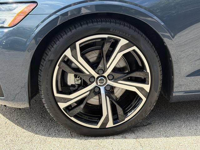 Certified 2024 Volvo S60 B5 Plus w/ Climate Package FWD image 11