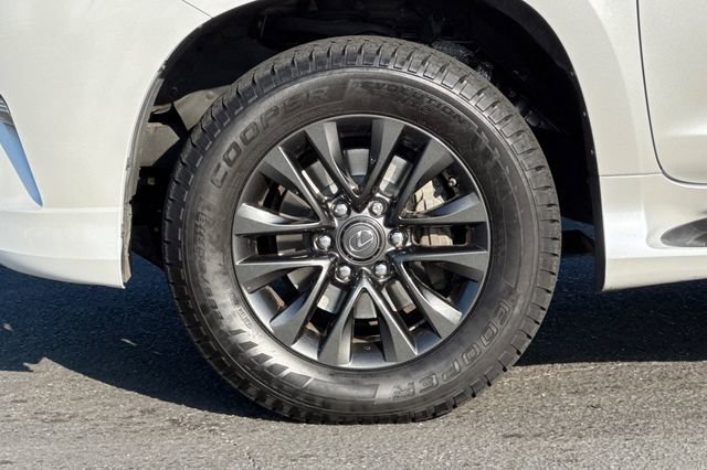 Used 2020 Lexus GX 460 Premium image 39